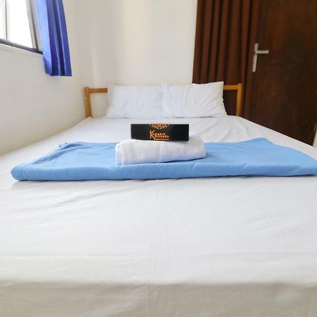 Kamar Keluarga Kalideres Jakarta Buitenkant foto
